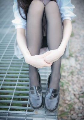 一二三四中文在线